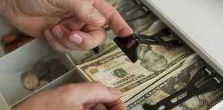 Türkiye’nin Döviz Piyasasına Bağlılığı Ciddi Bir Problem döviz