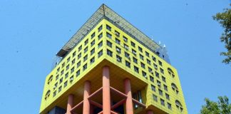 Kahramanmaraş Özel İdare İş Merkezi Yıkılıyor